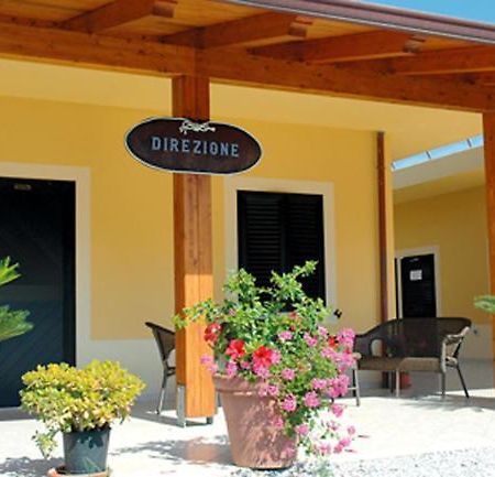 Residenza Marinella Aparthotel Zambrone Ngoại thất bức ảnh