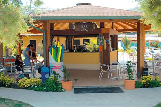 Residenza Marinella Aparthotel Zambrone Ngoại thất bức ảnh
